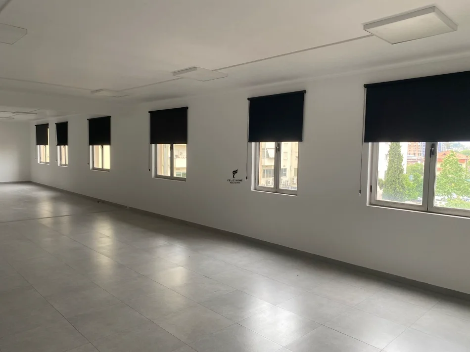 Tirane, jepet me qera ambjent biznesi , 2.000 m² 14.000 € (DELIJORGJI)