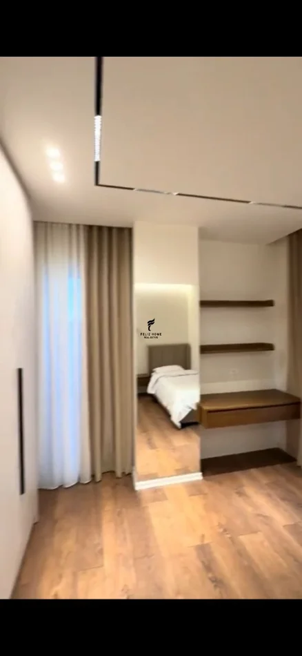 Tirane, jepet me qera apartament 1+1 Kati 4, 80 m² 770 € (XHAMLLIK)