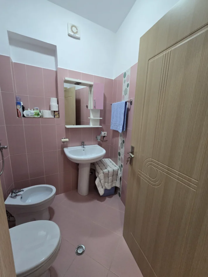 Tirane, shitet 2+1 Kati 7, 108 m² 222.000 € 