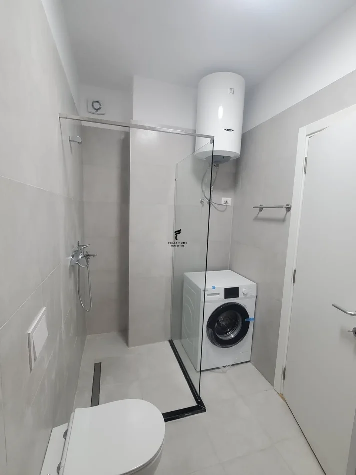Tirane, jepet me qera apartament 2+1 Kati 1, 120 m² 1.300 € (LIQENI I THATE)