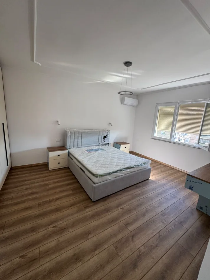 Tirane, jepet me qera apartament 1+1 Kati 6, 50 m² 550 € (VASIL SHANTO)