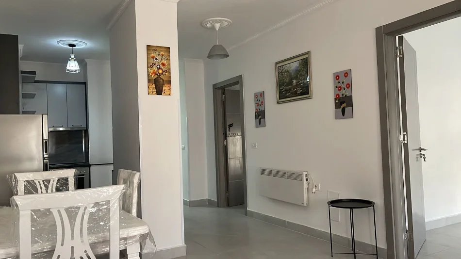 Tirane, jepet me qera apartament 2+1 Kati 1, 100 m² 600 € (5 MAJI)