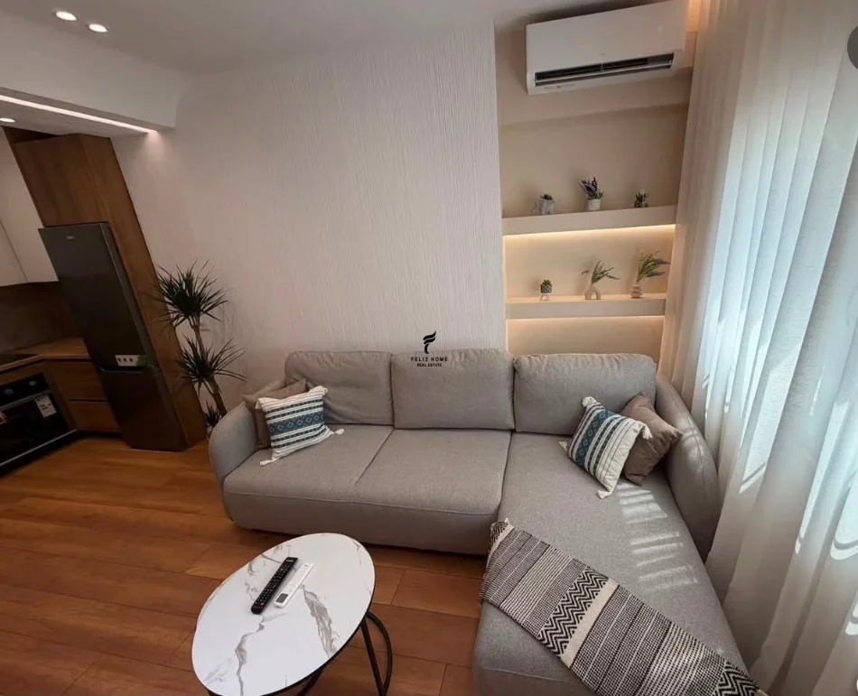 Tirane, shitet apartament 1+1 Kati 4, 60 m² 163.000 € (PAZARI I RI)