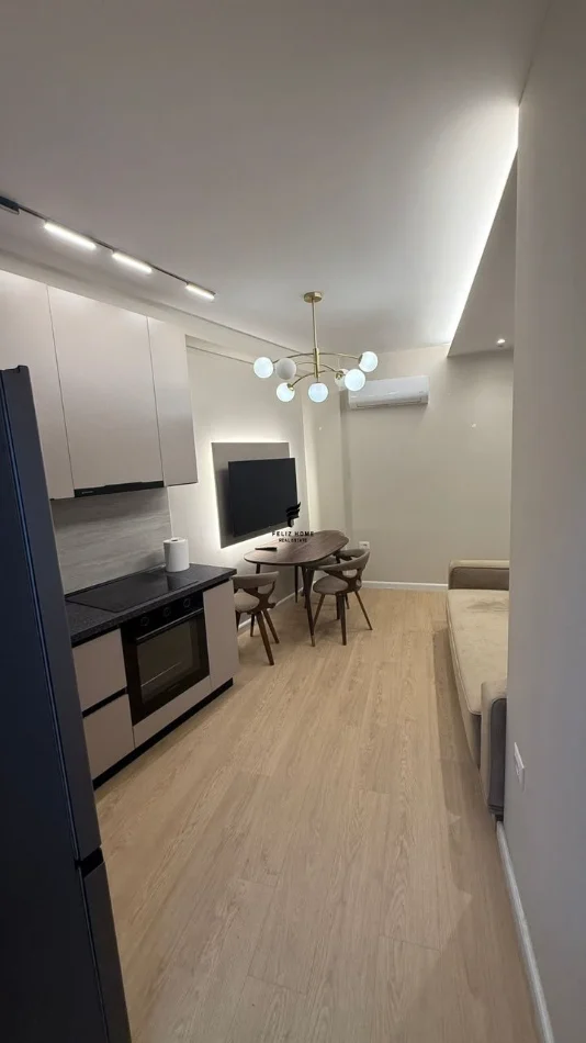 Tirane, jepet me qera apartament 1+1 Kati 2, 45 m² 500 € (BRRYLI)
