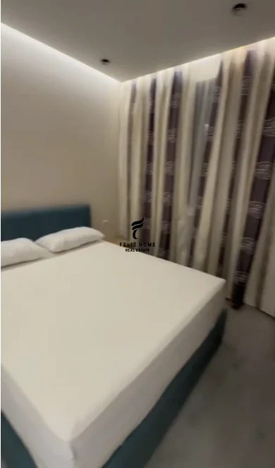 Tirane, jepet me qera apartament 2+1 Kati 2, 80 m² 700 € (PORCELAN)