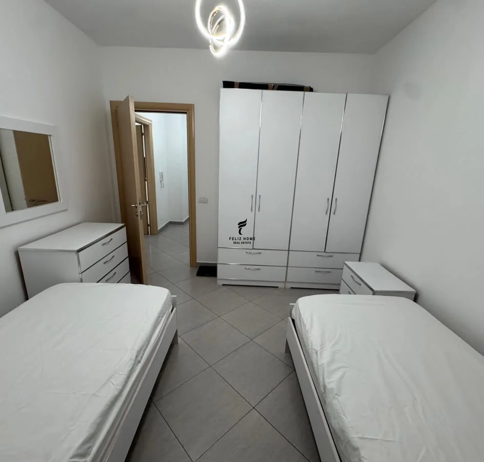 Tirane, jepet me qera apartament 2+1 Kati 3, 100 m² 550 € (ASTIR)