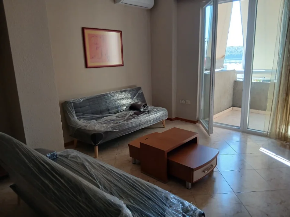 Tirane, jepet me qera apartament 2+1 Kati 9, 92 m² 850 € (RRUGA E KOSOVAREVE)