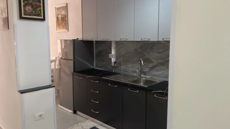 Tirane, jepet me qera apartament 2+1 Kati 1, 100 m² 600 € (5 MAJI)