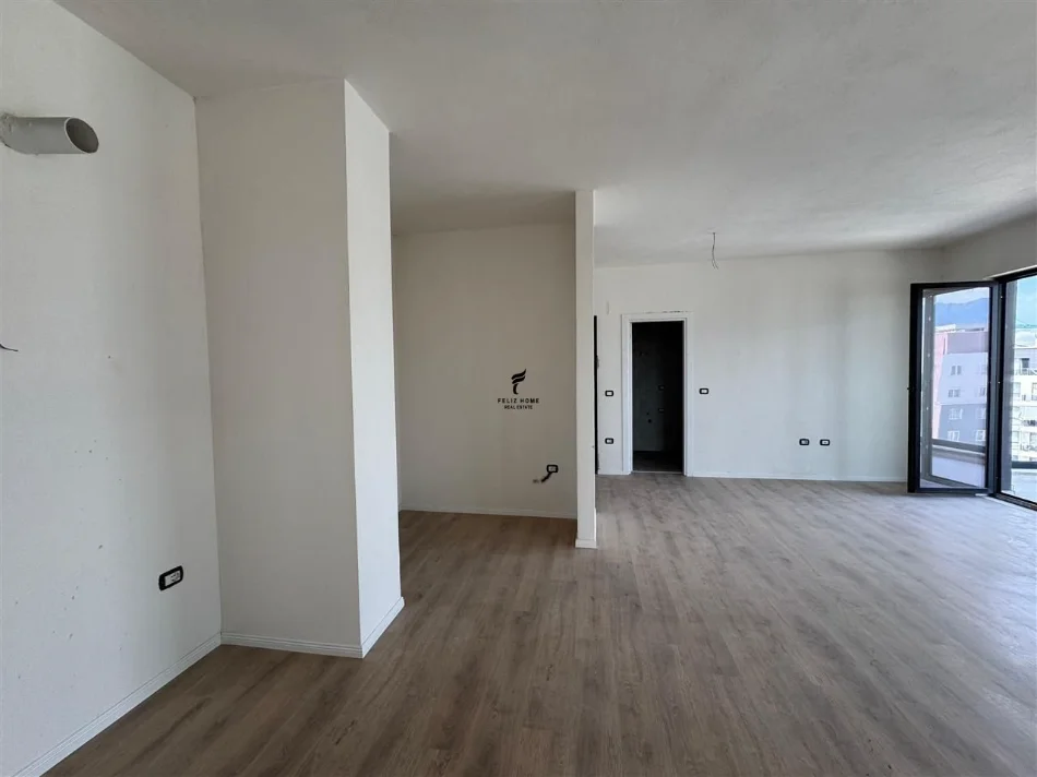 Tirane, shitet apartament 2+1 Kati 11, 92 m² 180.000 € (ISH FUSHA E AVIACIONIT)