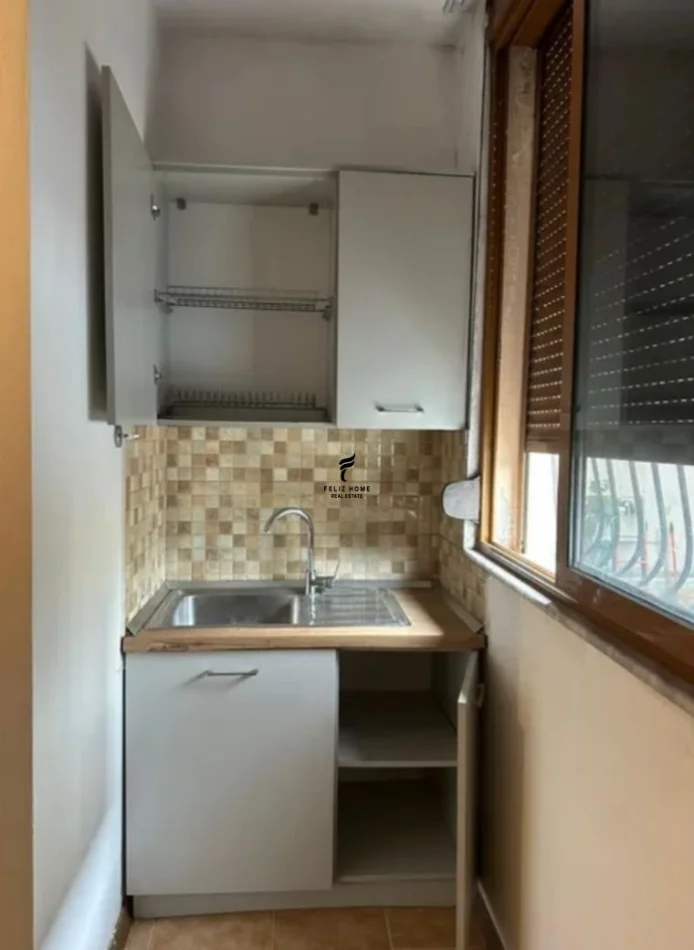 Tirane, jepet me qera apartament 1+1 Kati 1, 64 m² 450 € (VASIL SHANTO)
