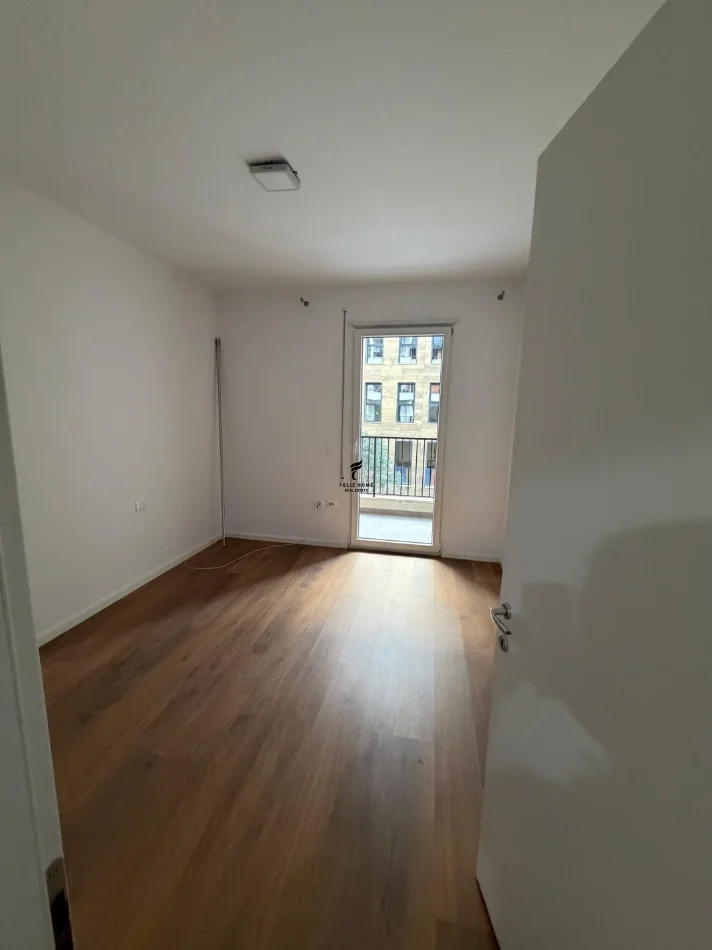 Tirane, jepet me qera apartament 2+1 Kati 2, 110 m² 500 € (DON BOSKO)