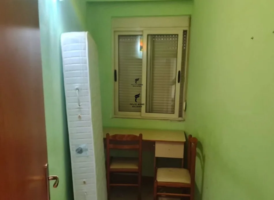 Tirane, jepet me qera apartament 1+1 Kati 2, 74 m² 650 € (RRUGA E DURRESIT)