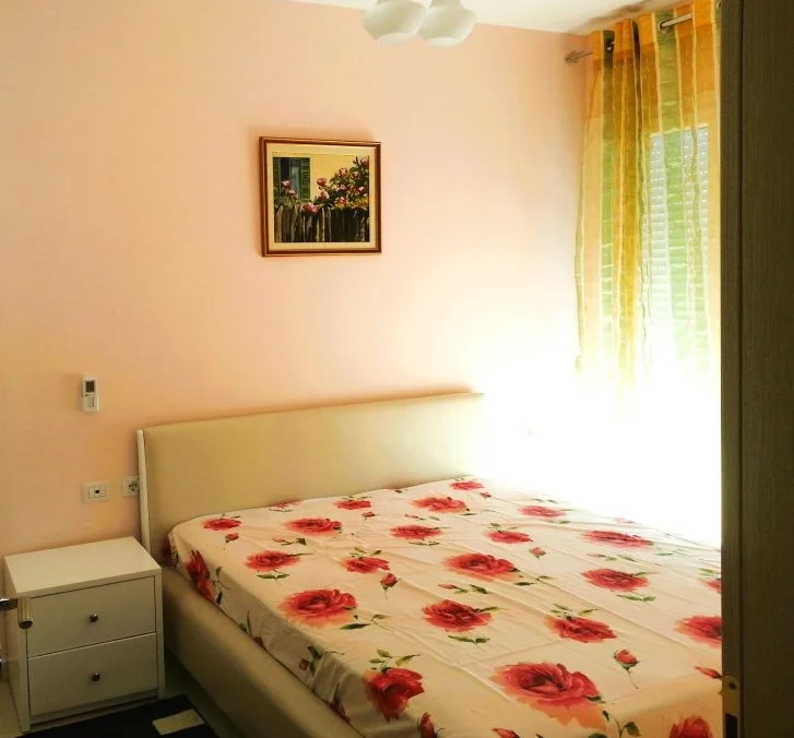 Tirane, jap me qera apartament 1+1+Ballkon Kati 8, 68 m² 520 € (afer Ring Center)