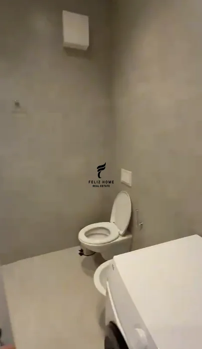 Tirane, jepet me qera apartament 1+1 Kati 6, 65 m² 1.000 € (KOMUNA E PARISIT)