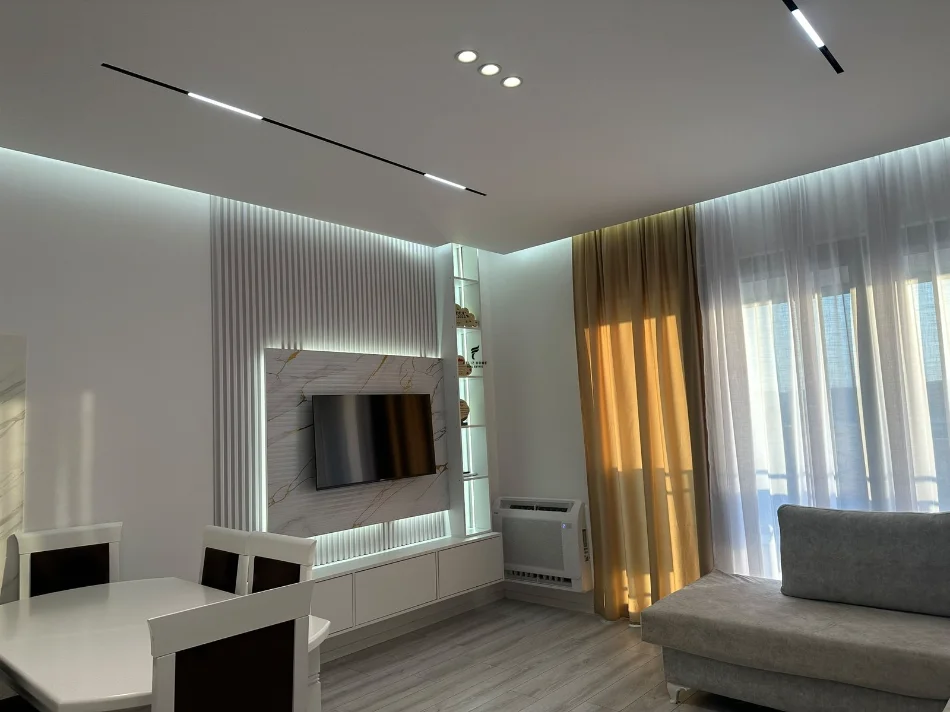 Tirane, jepet me qera apartament 1+1 Kati 3, 80 m² 700 € (BULEVARDI I RI)