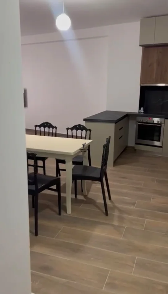Tirane, shitet apartament 2+1 Kati 5, 88 m² 147.000 € (ASTIR)