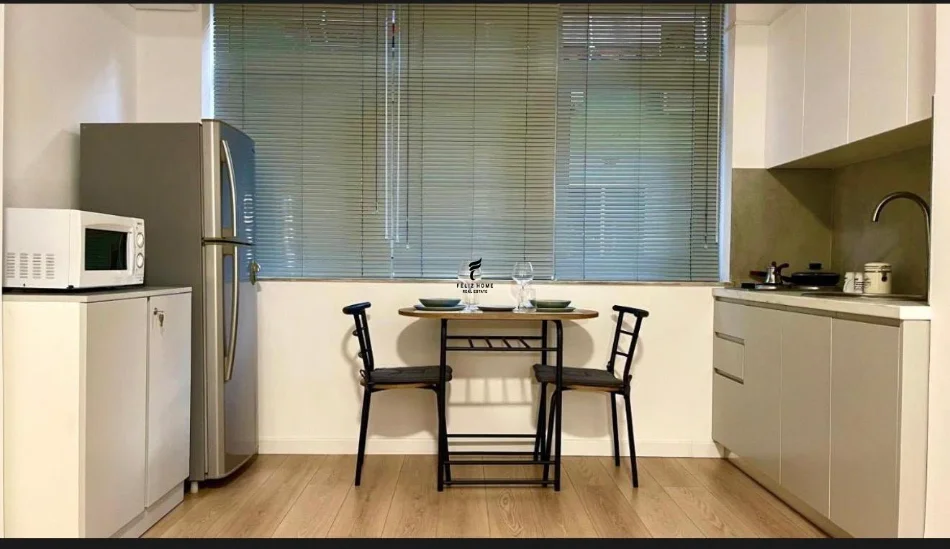 Tirane, jepet me qera garsonier Kati 2, 45 m² 700 € (BLLOKU)