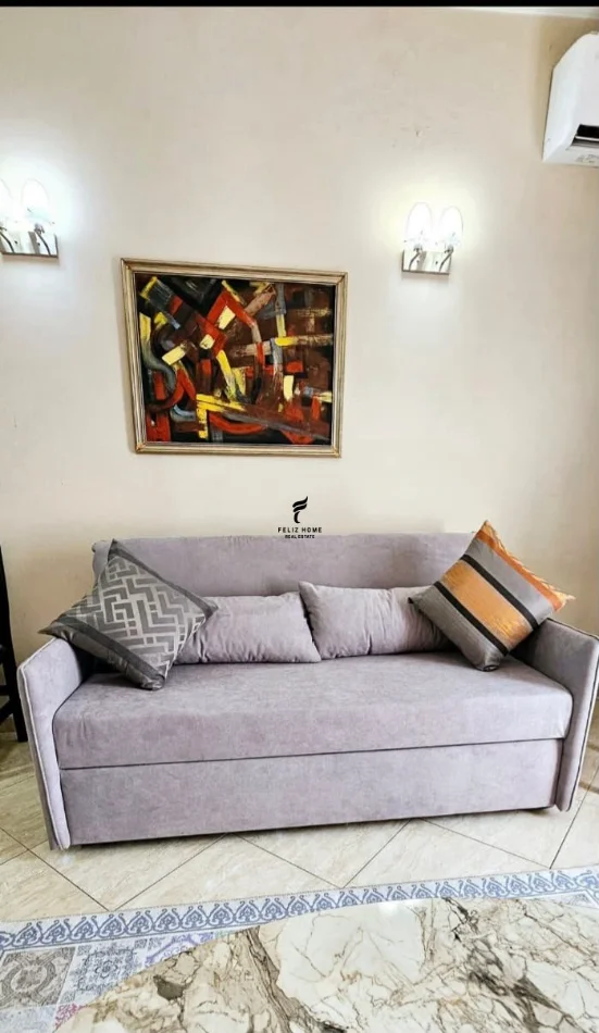 Tirane, jepet me qera apartament 1+1 Kati 4, 75 m² 600 € (RRUGA E KAVAJES)