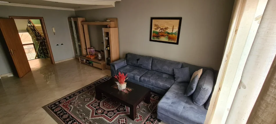 Tirane, jepet me qera Vile , 420 m² 4.000 € (MYSLYM SHYRI)