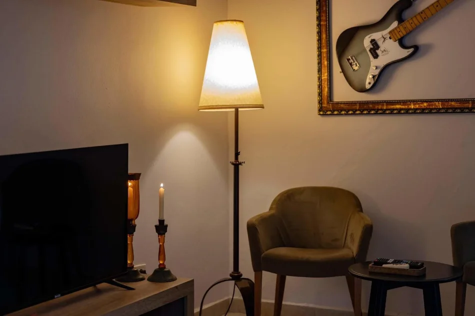 Tirane, jepet me qera apartament 1+1 Kati 2, 70 m² 700 € (QENDER)