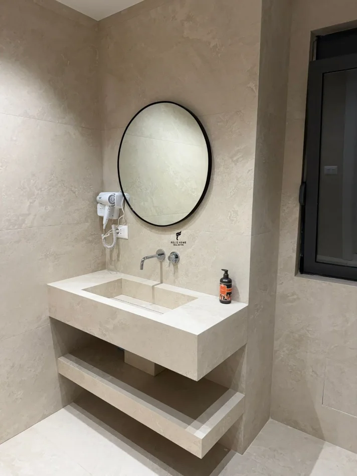 Tirane, jepet me qera garsonier Kati 1, 80 m² 1.300 € (9 KATESHET)