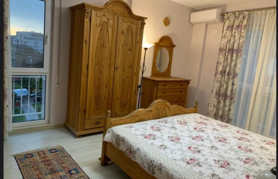 Tirane, jepet me qera apartament 3+1 Kati 4, 120 m² 850 € (STACIONI TRENIT)
