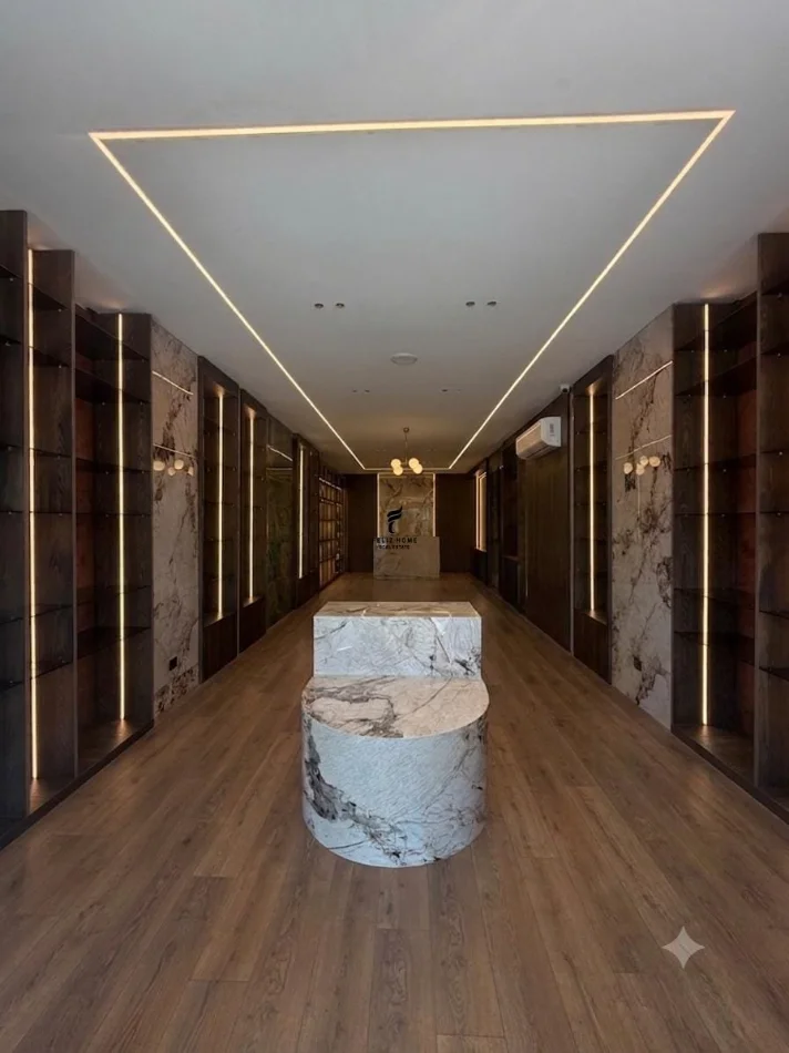 Tirane, jepet me qera dyqan Kati 0, 80 m² 2.500 € (BULEVARDI GJERGJ FISHTA)