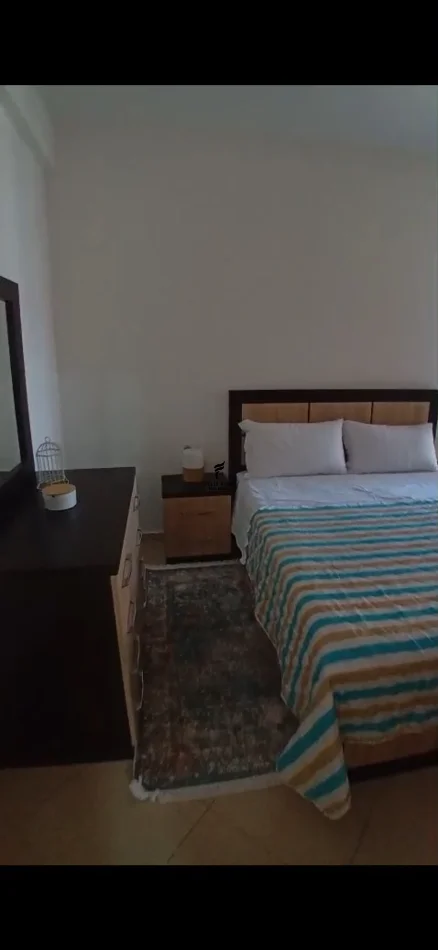 Tirane, jepet me qera apartament 2+1 Kati 3, 100 m² 550 € (RRUGA E KAVAJES)