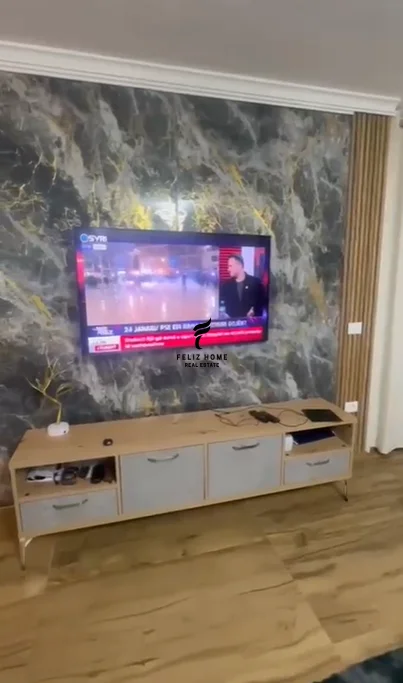 Tirane, jepet me qera apartament 1+1 Kati 4, 60 m² 500 € (5 MAJI)