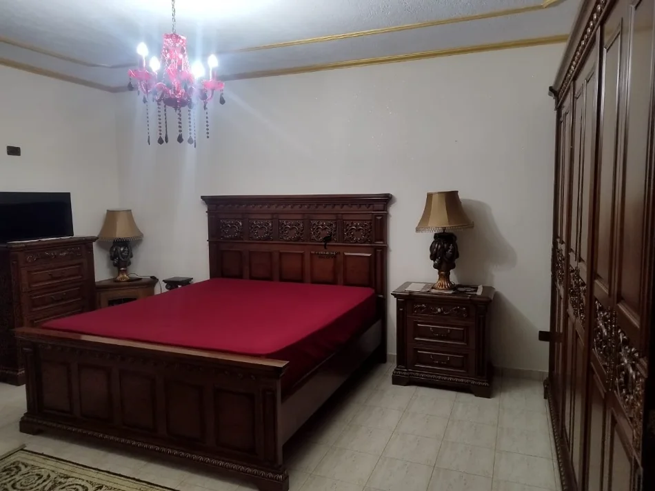 Tirane, jepet me qera apartament 3+1 Kati 2, 220 m² 700 € (KODRA E PRIFTIT)