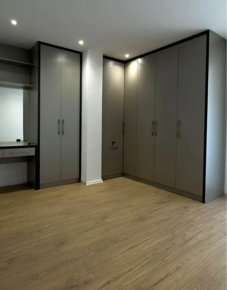Tirane, shitet apartament 2+1 Kati 5, 90 m² 143.000 € (FRESKU)