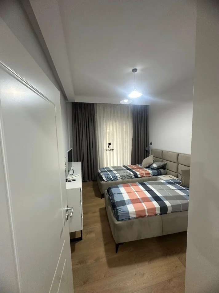 Tirane, jepet me qera apartament 2+1 Kati 2, 90 m² 1.000 € (PAZARI I RI)