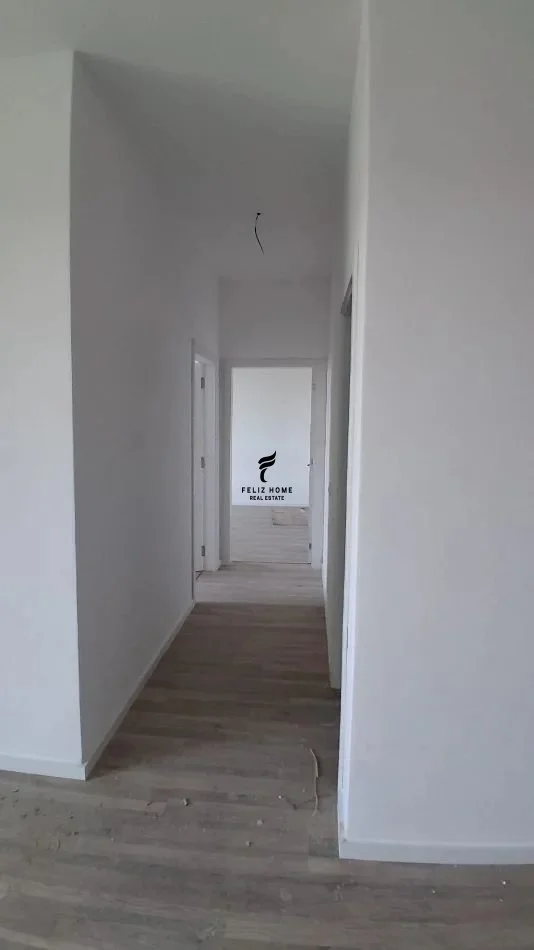 Tirane, jepet me qera apartament 2+1 Kati 5, 99 m² 500 € (5 MAJI)