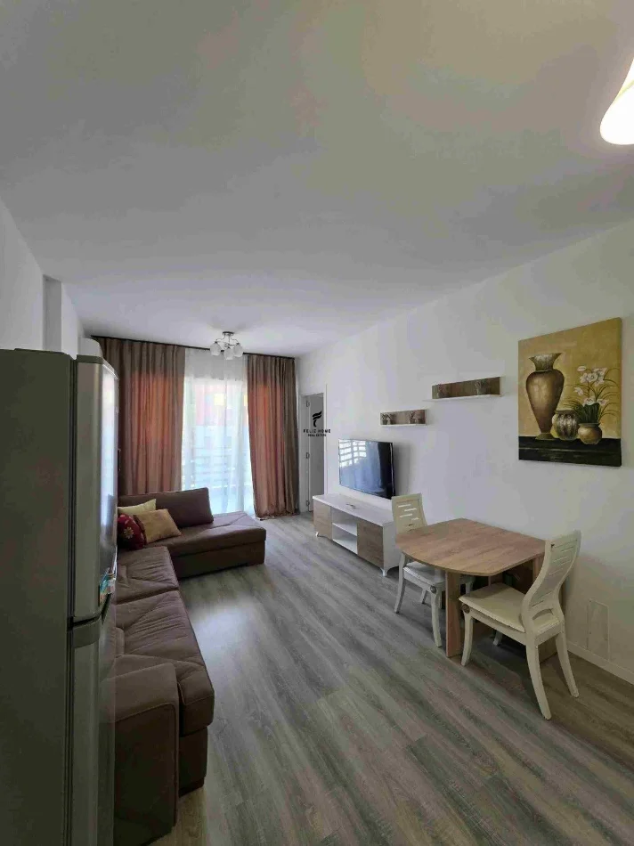Tirane, jepet me qera apartament 1+1 Kati 4, 60 m² 550 € (LAPRAKE)