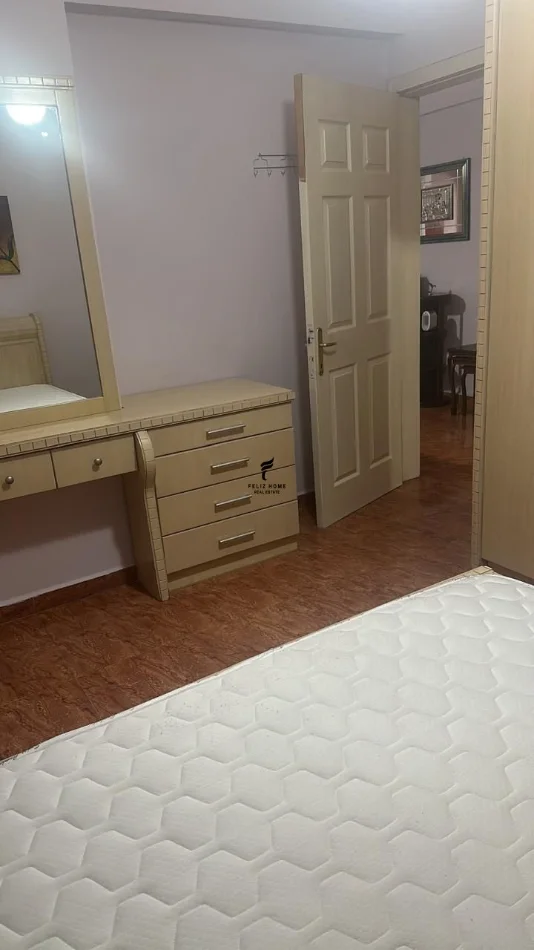 Tirane, jepet me qera apartament 2+1 Kati 11, 80 m² 550 € (LAPRAKE)