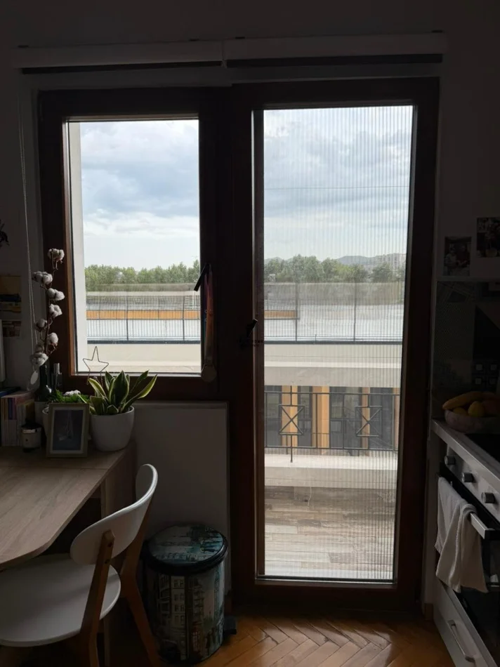 Tirane, jepet me qera apartament 1+1 Kati 5, 65 m² 550 € (MYSLYM SHYRI)