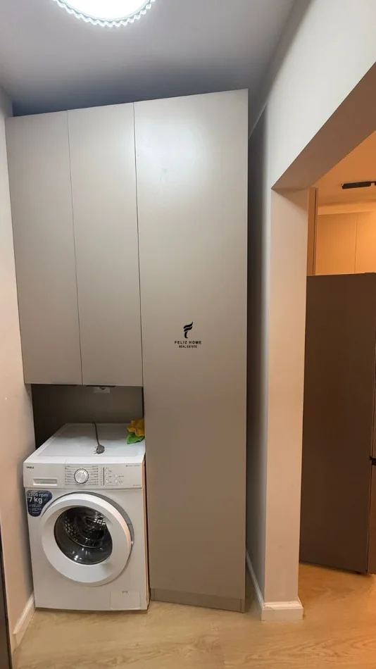 Tirane, jepet me qera apartament 1+1 Kati 2, 45 m² 500 € (BRRYLI)