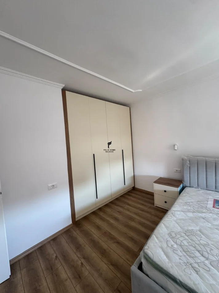 Tirane, jepet me qera apartament 1+1 Kati 6, 50 m² 550 € (VASIL SHANTO)