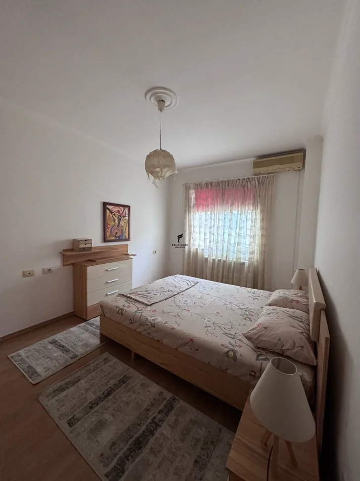 Tirane, jepet me qera apartament 2+1 Kati 3, 85 m² 600 € (LIQENI I THATE)