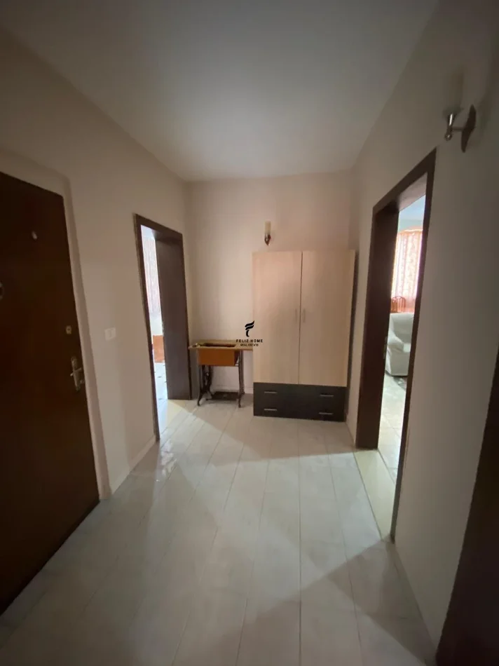Tirane, jepet me qera apartament 2+1 Kati 5, 95 m² 680 € (RRUGA ELBASANIT)