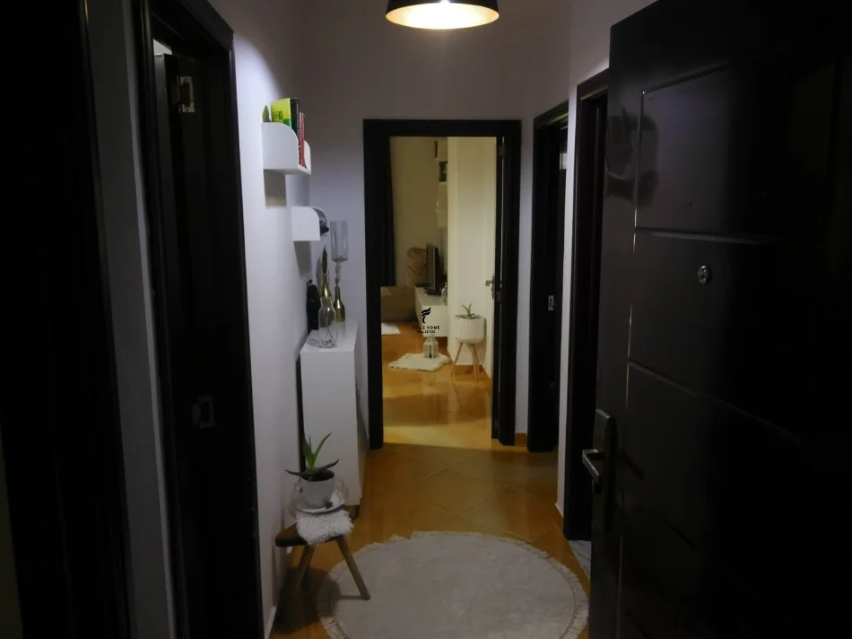 Tirane, shitet apartament 2+1 Kati 1, 82 m² 135.000 € (ASTIR)