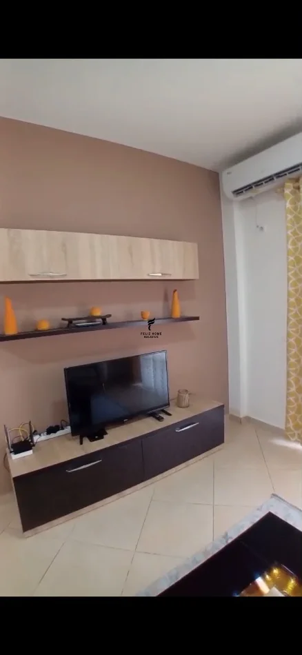 Tirane, jepet me qera apartament 2+1 Kati 3, 100 m² 550 € (RRUGA E KAVAJES)