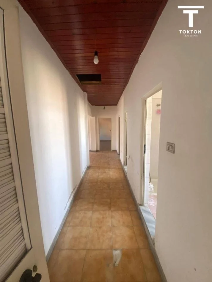 Vlore - Lungomare - Uji i Ftohte, shitet 3 Katshe Kati 3, 400 m² 480.000 € (Demokracia , Vlore)