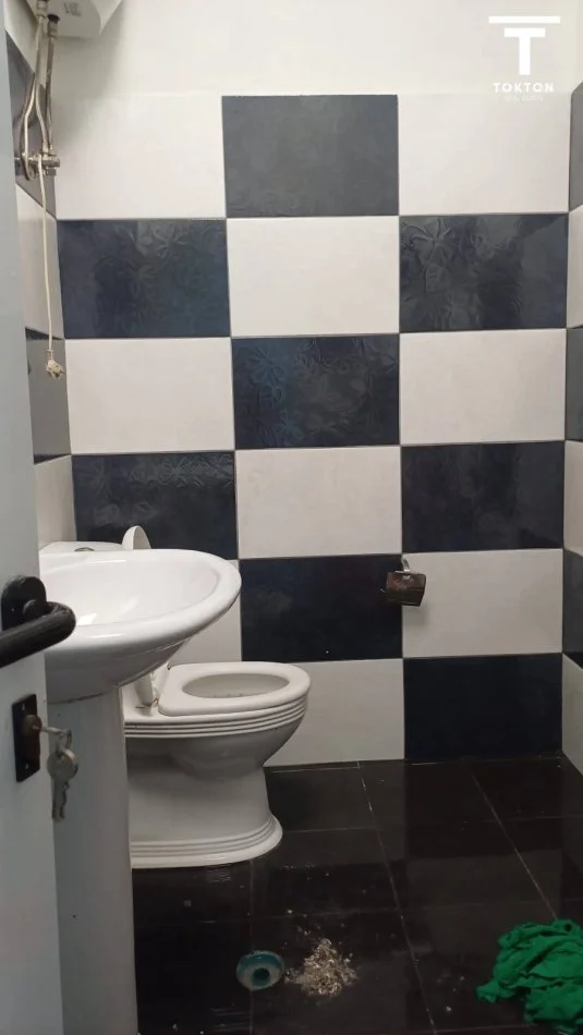 Shqiperi, jepet me qera ambjent biznesi Kati 0, 150 m² 1.000 € (Jordan Misja)