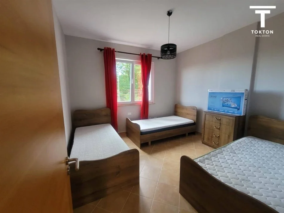 Tirane, jepet me qera 3+1+Ballkon Kati 2, 120 m² 400 € (Muhamet Deliu)