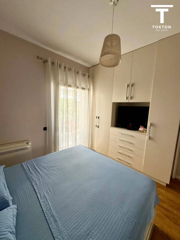 Tirane, shitet 1+1+Ballkon Kati 2, 70 m² 140.000 € (Kopshti Botanik)