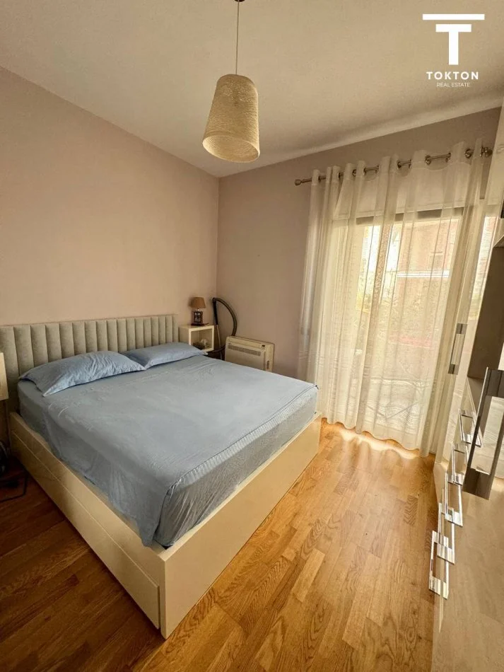 Tirane, shitet 1+1+Ballkon Kati 2, 70 m² 140.000 € (Kopshti Botanik)