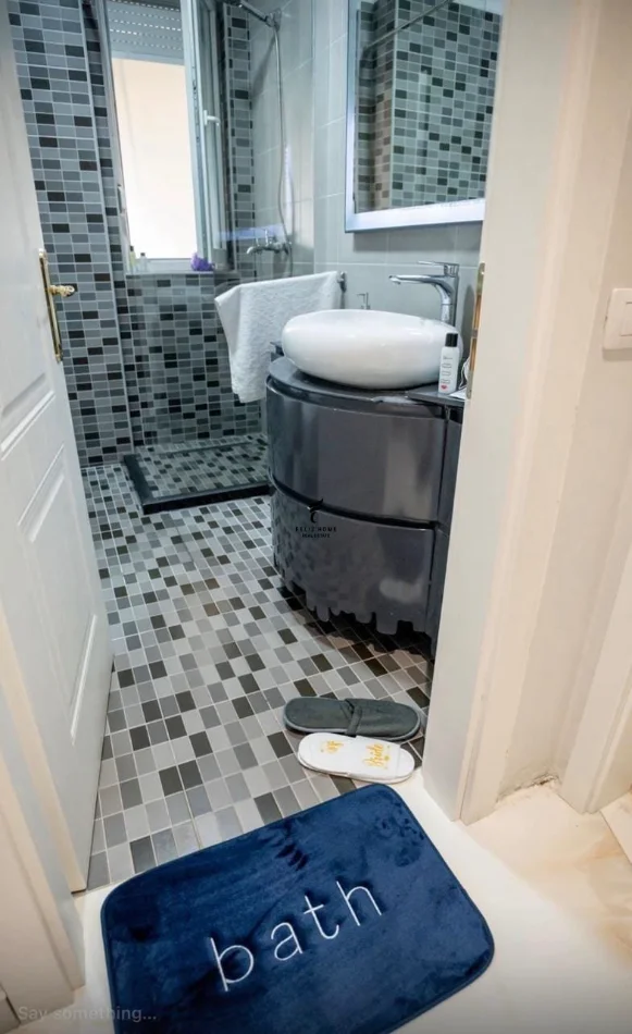 Tirane, jepet me qera apartament 1+1 Kati 3, 60 m² 600 € (21 DHJETORI)