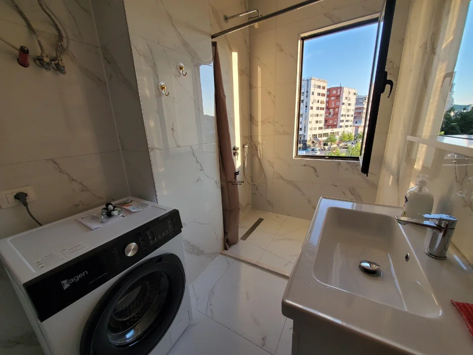 Tirane, jepet me qera apartament 1+1 Kati 4, 42 m² 400 € (ASTIR)