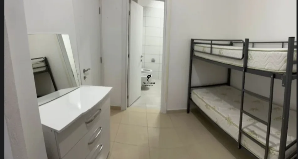 Tirane, jepet me qera garsonier Kati 1, 45 m² 300 € (KODRA E DIELLIT)